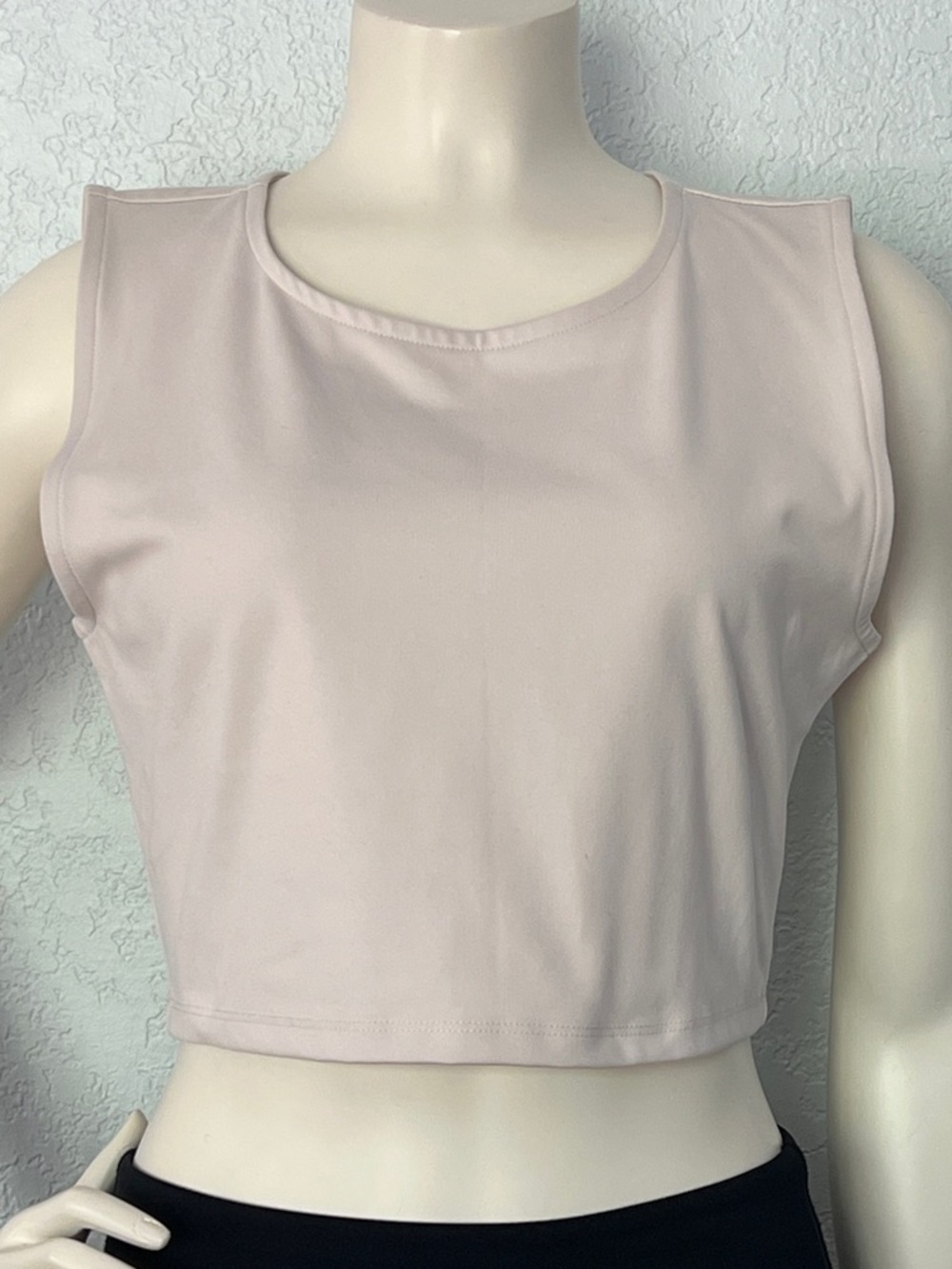 Yogalicious Pure Cloud Nicki Muscle Tank Women’s Large Taupe Crop Workout Top